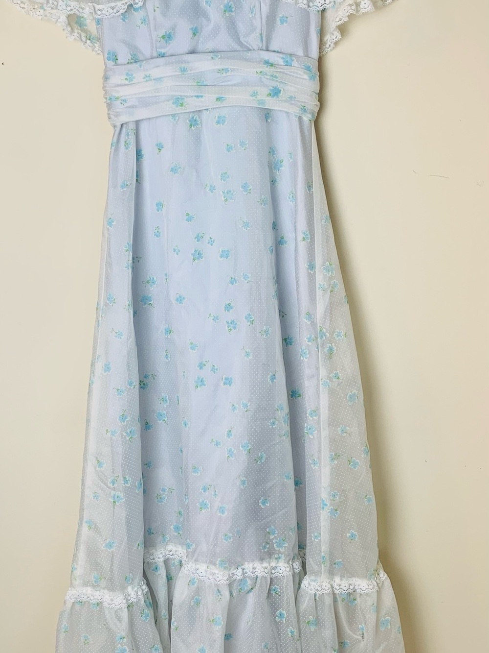 STUNNING Vintage Lorrie Deb 60’s prom/unique wedding dress lace needs repair